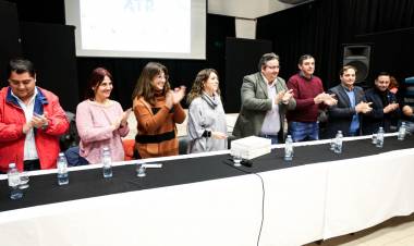 COLONIA CAROYA: 50 JÓVENES SE CAPACITARÁN Y REALIZARÁN PRÁCTICAS LABORALES