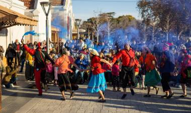 JESÚS MARÍA: CON LA PEÑA DEL DÍA DE LA BANDERA CERRÓ UN GRAN FINDE LARGO