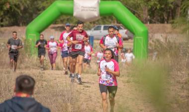 JESUS MARIA: más de 400 personas corrieron por octubre rosa