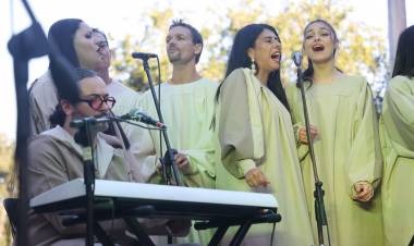 #COLONIACAROYA : Una feria de buenas ventas, música y encuentro comunitario