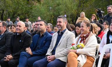 #LaGranja : Se presentó la bandera oficial de La Granja