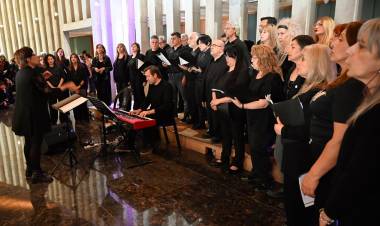 #PROVINCIAL - Más de 120 voces brillaron en un encuentro de coros binacional en la Legislatura