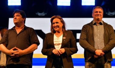 #Provinciales: Prunotto en Miramar de Ansenuza: “El turismo identifica a Córdoba y señala su proyección”