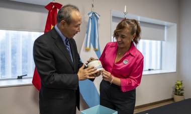 #LEGISLATURA : Prunotto recibió al embajador de China y reafirmó los lazos de cooperación con Córdoba