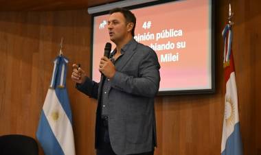 #PROVINCIAL : La Legislatura fue sede de la exposición “Argentina ante el nuevo ciclo político latinoamericano”