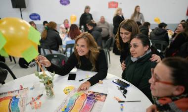 #PROVINCIALES: Prunotto encabezó en Malvinas Argentinas un encuentro para potenciar el liderazgo y el emprendedurismo femenino