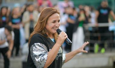 #PROVINCIALES : Prunotto asistió al primer aniversario de “Córdoba Baila”