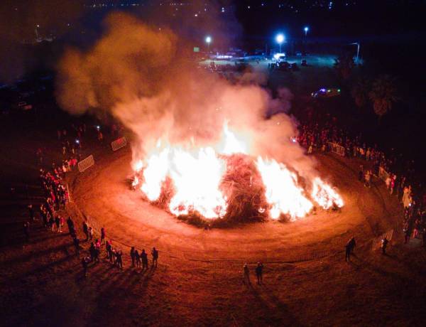 #ColoniaCaroya: La Fiesta de San Pedro y San Pablo enciende el Pignarûl