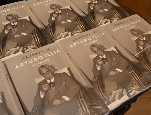 #Provinciales: Reconocimiento legislativo a Leandro Illia por su libro “Arturo Illia, mi padre”