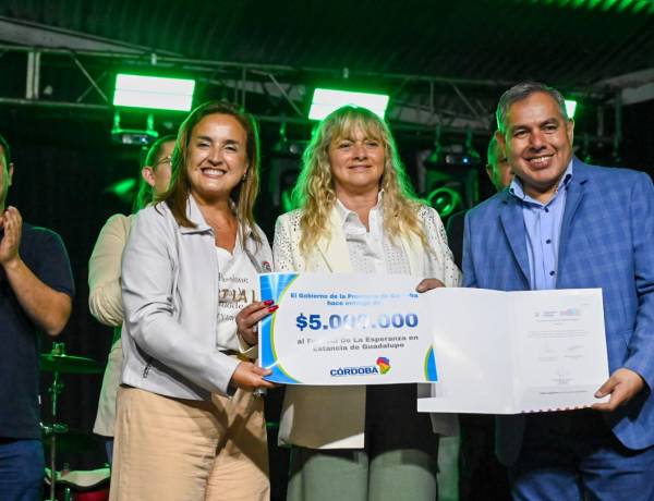 #PROVINCIAL - Myrian Prunotto presidió la 20ª edición del Festival de la Esperanza en Estancia de Guadalupe.