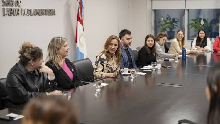 PROVINCIALES: Prunotto dialogó con estudiantes y asociaciones, a dos décadas de la ley de Educación Sexual Integral