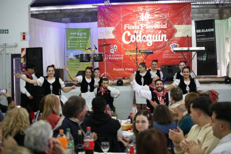 #ColoniaCaroya : Gran éxito de la Fiesta del Codeguín