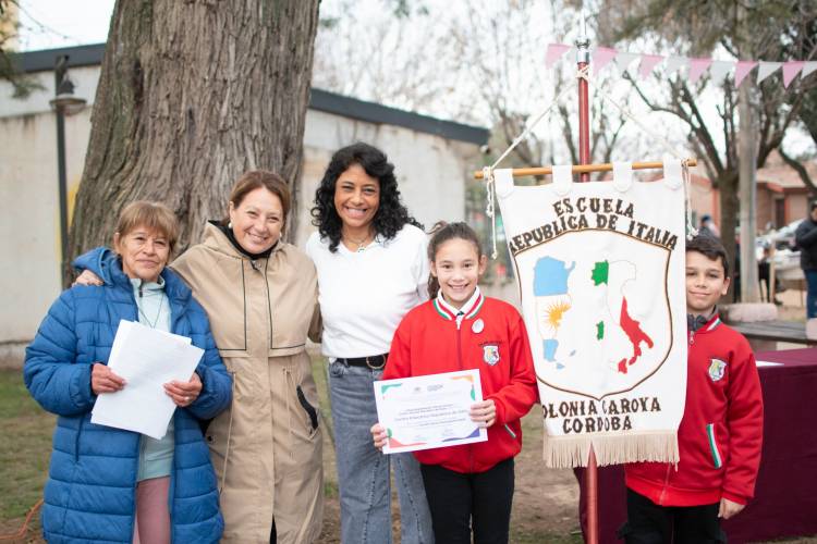#ColoniaCaroya  Reconocimiento a más de 30 vecinos participativos