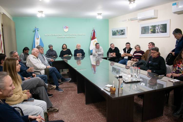 #ColoniaCaroya : Productores podrán elaborar grapa para la venta