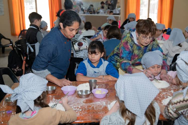 #Sinsacate: Pequeños panaderos en acción durante las Vacaciones Recreativas de Sinsacate