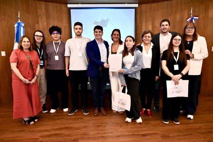 #Provinciales: Foro de Gobernanza de Internet: el rol de la IA en las empresas