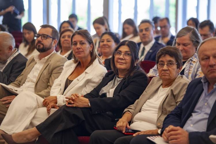 #Provinciales: Por primera vez en una Legislatura provincial: se realiza la Cumbre Parlamentaria Regional sobre IA y ciberseguridad