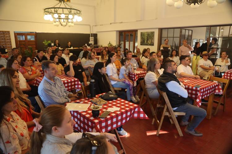 #ColoniaCaroya: Innova Impulsa marcas propias y expansión empresarial