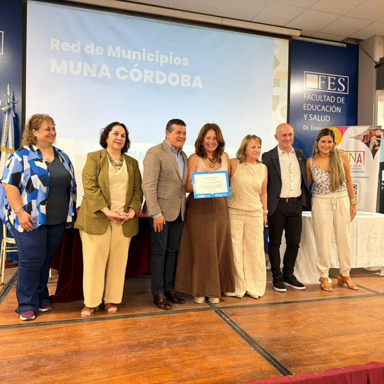 #ColoniaCaroya: Colonia Caroya, Distinguida por UNICEF, cierra noviembre con agenda focalizada en los Derechos, Salud y Participación