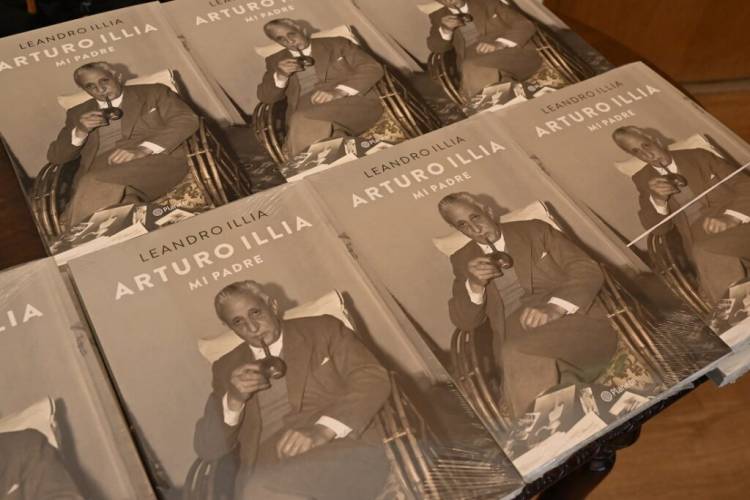 #Provinciales: Reconocimiento legislativo a Leandro Illia por su libro “Arturo Illia, mi padre”