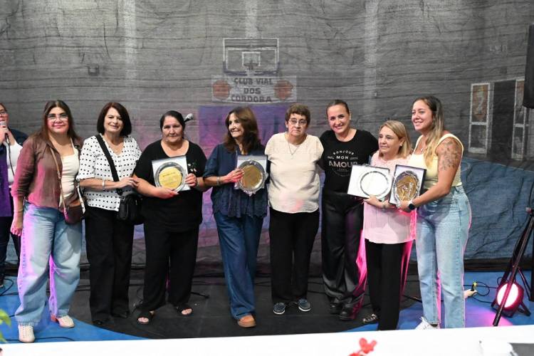 #PROVINCIALES: Prunotto encabezó un encuentro con mujeres y reafirmó el compromiso social del Gobierno provincial