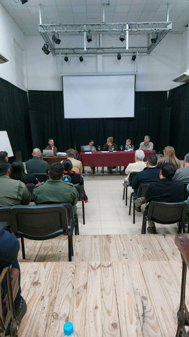 #COLONIACAROYA: Primer paso para crear una Mesa Regional de Defensa Civil
