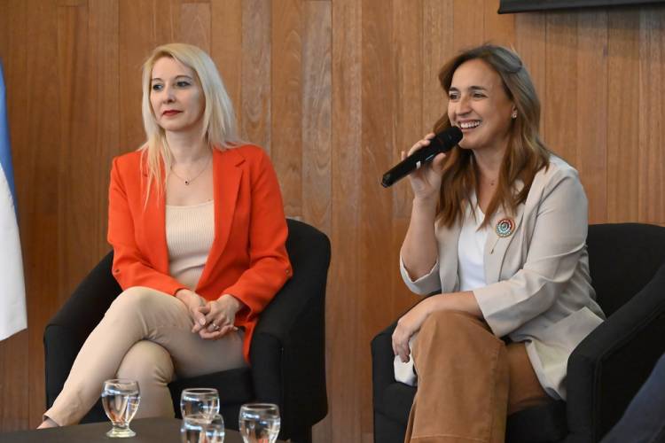 #PROVINCIALES: Prunotto recibió a estudiantes que participan del Modelo de Naciones Unidas en la Legislatura